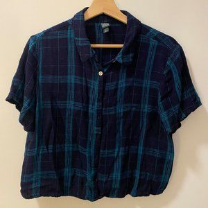 Wild Fable blue and green plaid buttondown crop top size XL